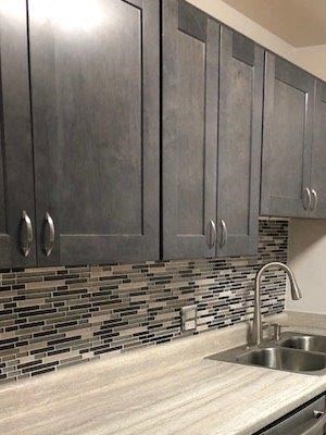 Beautiful Slate/Shaker Cabinetry, Tile Backsplash & Stainless Steel Appliances Including Dishwasher